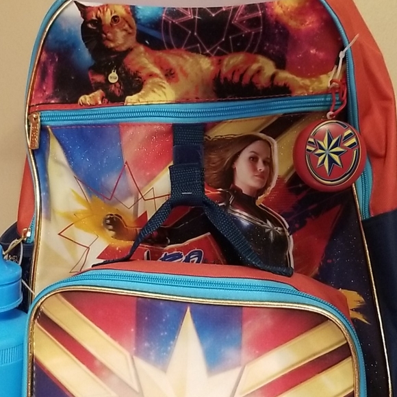 Captain Marvel backpack 4 piece set - Picture 4 of 8
